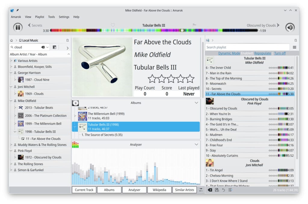 Amarok 3.3 open-source music player.